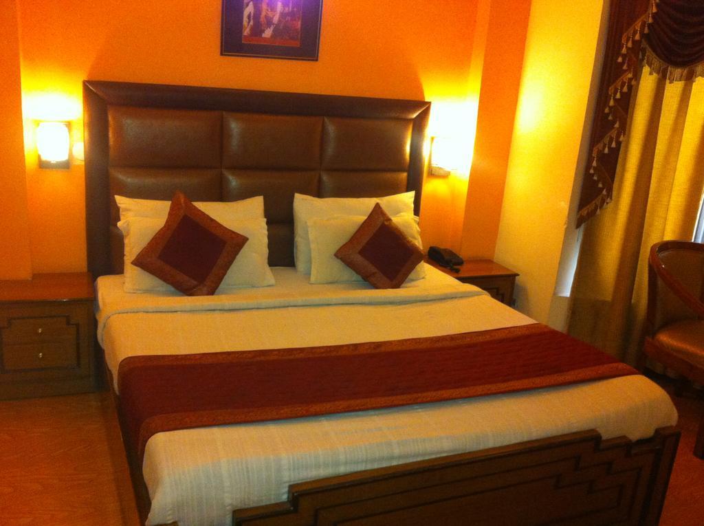 Hotel Smart Inn 2 New Delhi Eksteriør bilde