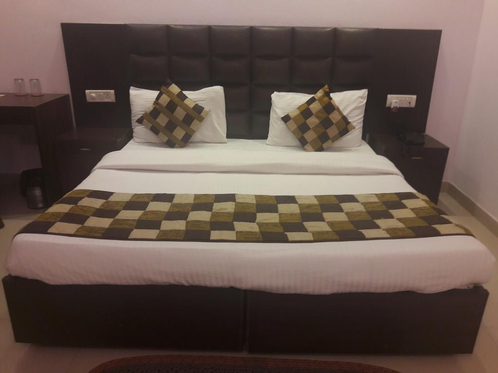 Hotel Smart Inn 2 New Delhi Eksteriør bilde