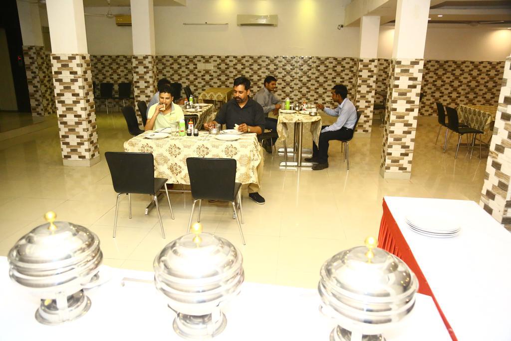 Hotel Smart Inn 2 New Delhi Eksteriør bilde