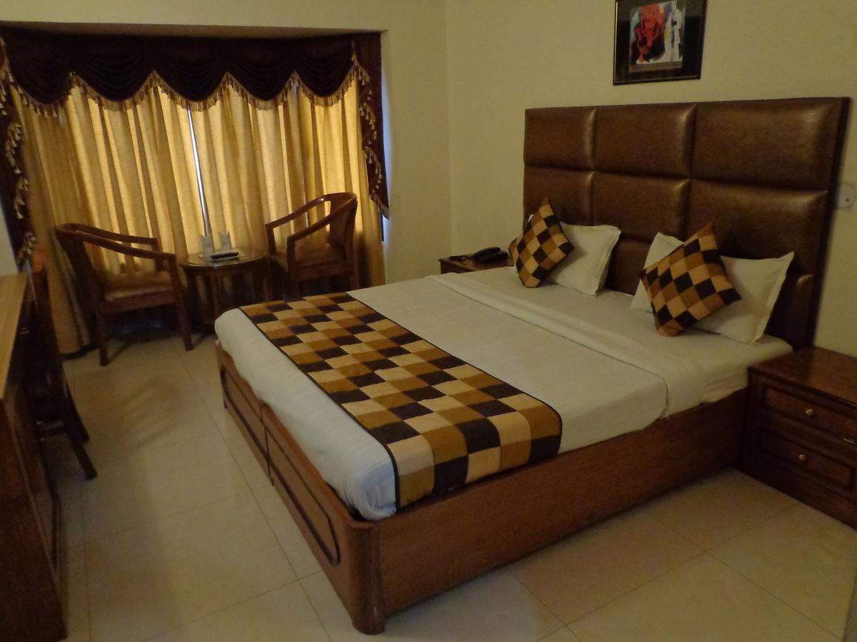 Hotel Smart Inn 2 New Delhi Eksteriør bilde