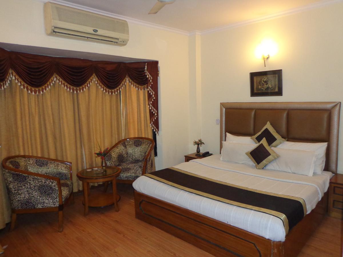 Hotel Smart Inn 2 New Delhi Eksteriør bilde