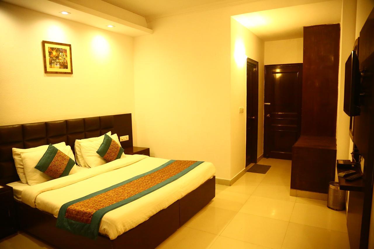 Hotel Smart Inn 2 New Delhi Eksteriør bilde