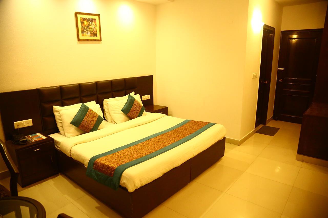 Hotel Smart Inn 2 New Delhi Eksteriør bilde