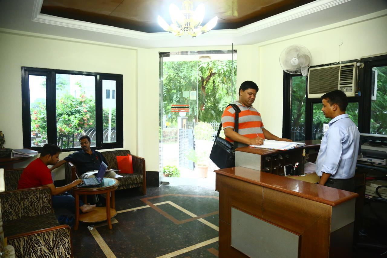 Hotel Smart Inn 2 New Delhi Eksteriør bilde